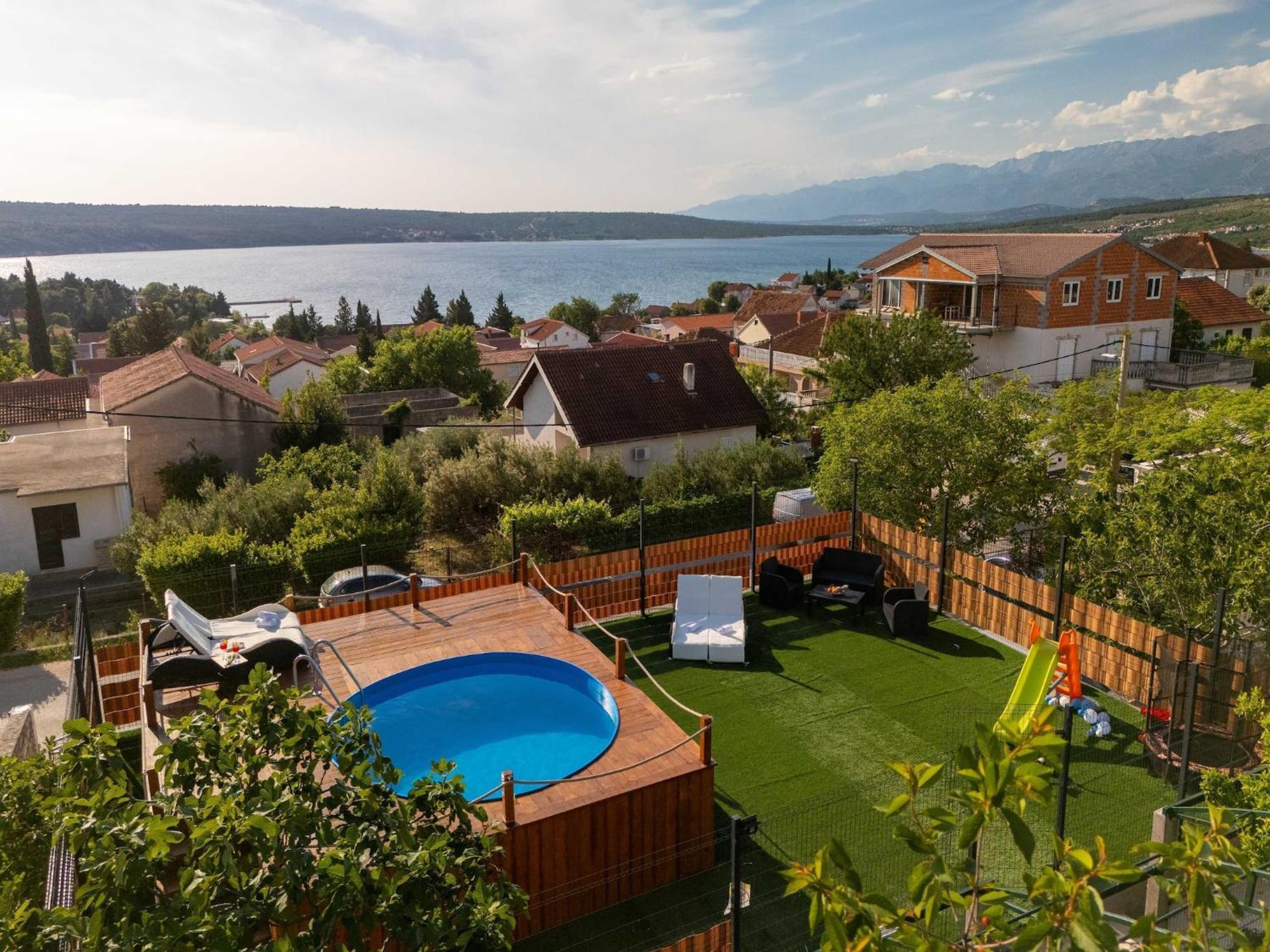 Apartments Milic - One Bedroom Apartment With Sea View And Terrace Gornji Karin Exterior photo